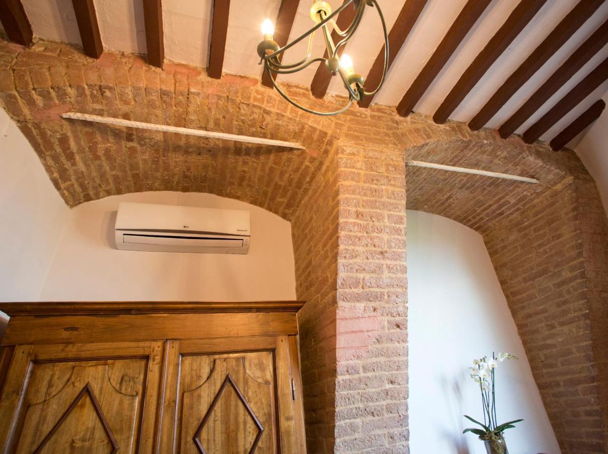 Residenza D'Epoca Palazzo Piccolomini Lägenhet Siena Exteriör bild